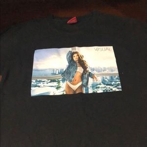 Visual men’s tee size small